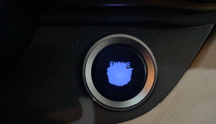 2020 Hyundai AURA SX 1.2, Petrol, Manual, 1,04,595 km, Keyless Start/ Stop Button