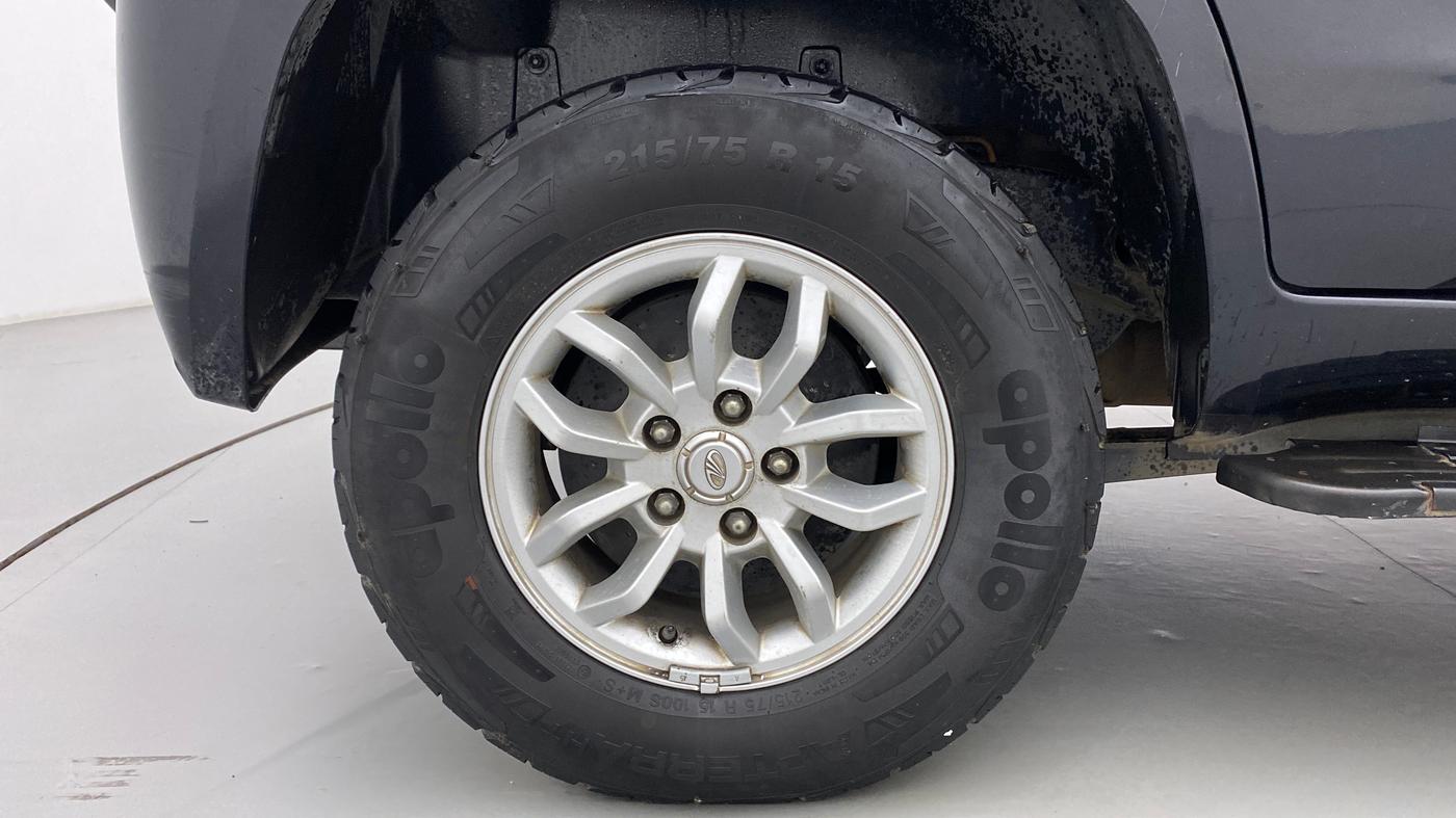 2016 Mahindra TUV300 T8, Diesel, Manual, 62,675 km, Right Rear Wheel