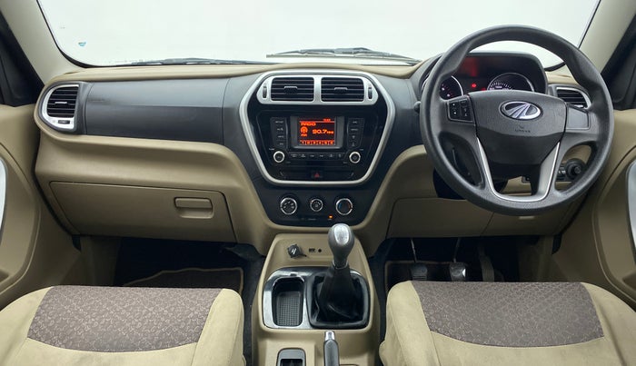 2016 Mahindra TUV300 T8, Diesel, Manual, 62,675 km, Dashboard