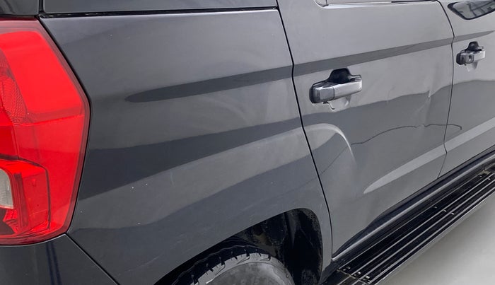 2016 Mahindra TUV300 T8, Diesel, Manual, 62,675 km, Right quarter panel - Minor scratches