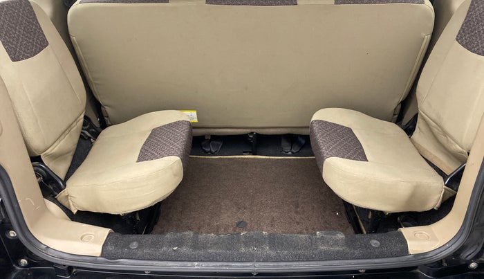 2016 Mahindra TUV300 T8, Diesel, Manual, 62,675 km, Third Seat Row ( optional )