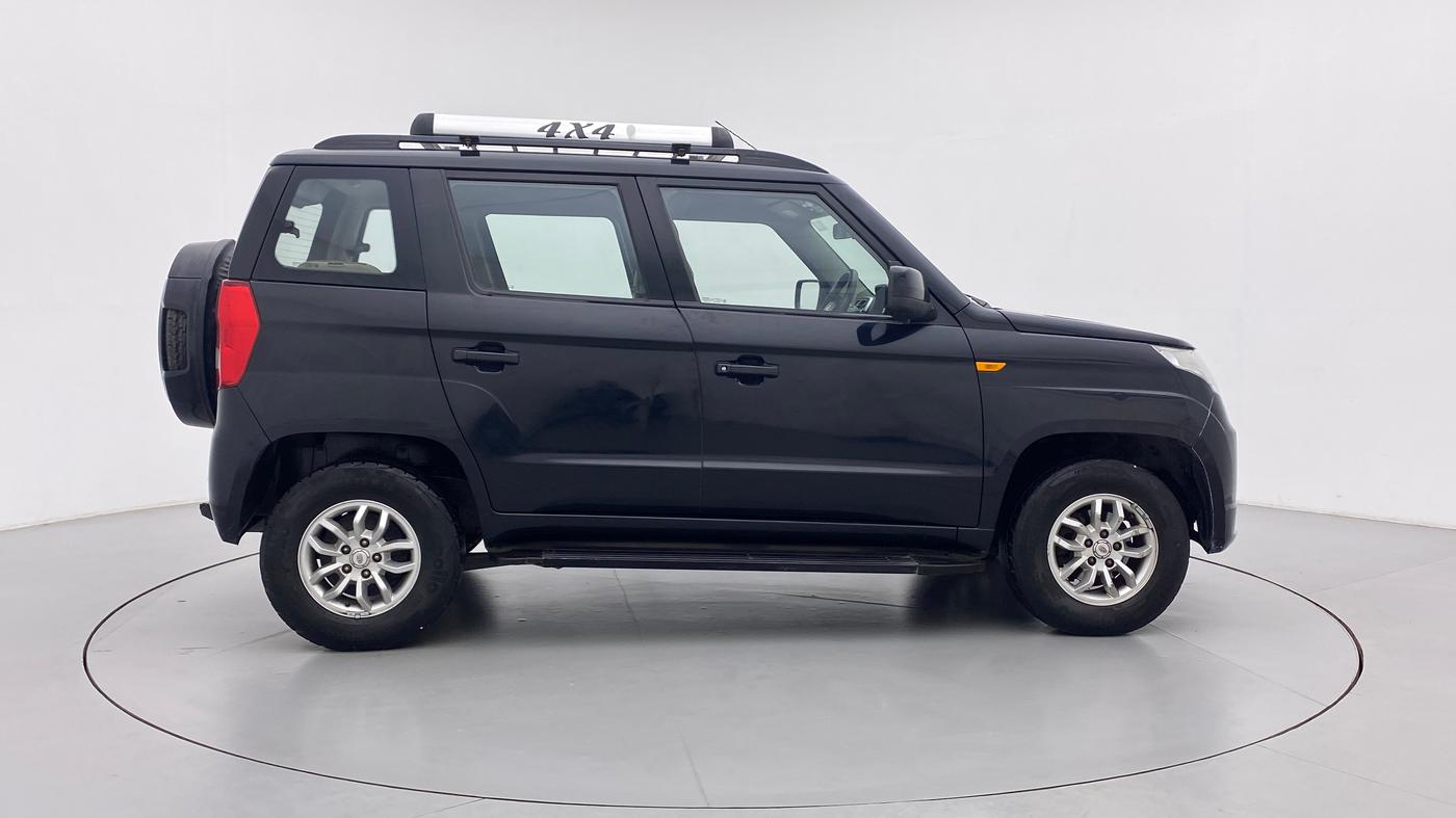2016 Mahindra TUV300 T8, Diesel, Manual, 62,675 km, Right Side View