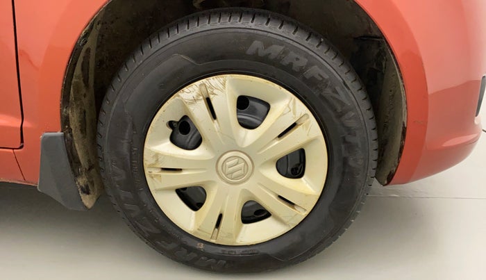 2010 Maruti Swift VXI, Petrol, Manual, 37,168 km, Right Front Wheel