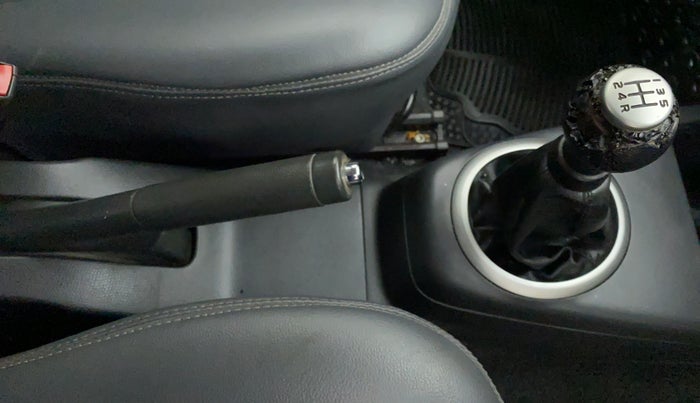 2010 Maruti Swift VXI, Petrol, Manual, 37,168 km, Gear Lever