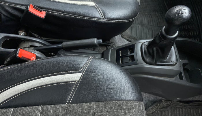 2018 Maruti Alto 800 LXI, Petrol, Manual, 32,468 km, Gear Lever