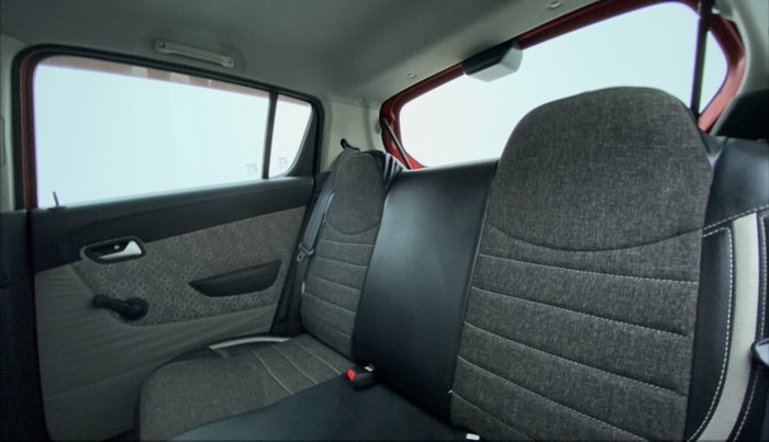 2018 Maruti Alto 800 LXI, Petrol, Manual, 32,468 km, Right Side Rear Door Cabin