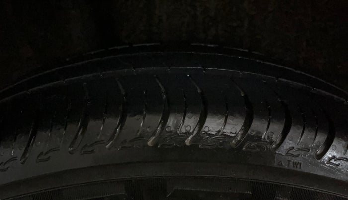 2022 Maruti New Wagon-R VXI 1.0, Petrol, Manual, 22,363 km, Right Rear Tyre Tread