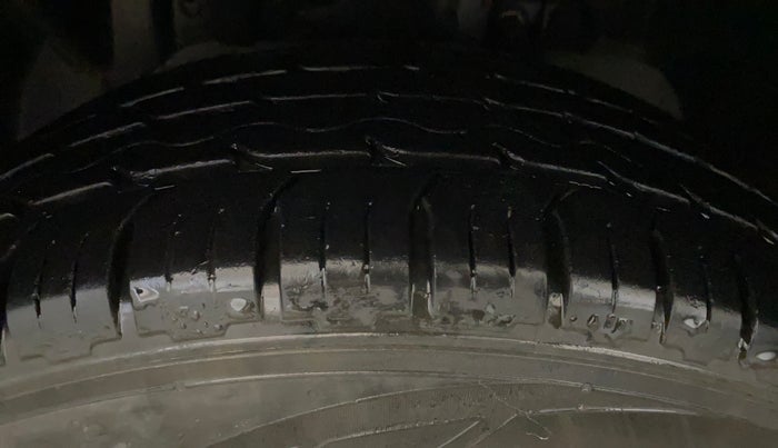 2014 Ford Ecosport TREND 1.5L PETROL, Petrol, Manual, 74,190 km, Left Front Tyre Tread