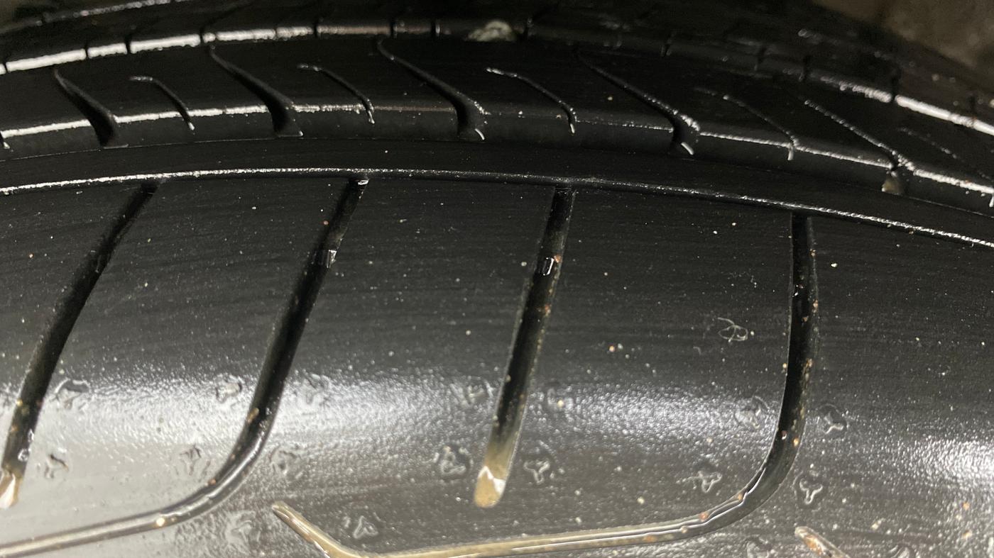2022 KIA SELTOS HTX IVT 1.5 PETROL, Petrol, Automatic, 23,925 km, Left Front Tyre Tread