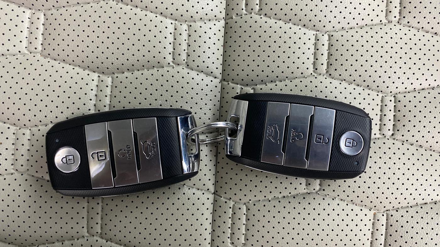 2022 KIA SELTOS HTX IVT 1.5 PETROL, Petrol, Automatic, 23,925 km, Key Close Up