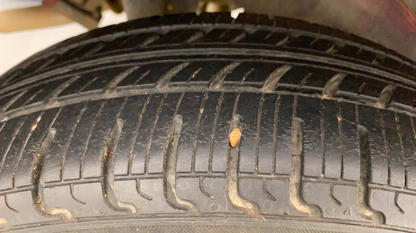 2015 Maruti Wagon R 1.0 VXI, Petrol, Manual, 52,228 km, Right Rear Tyre Tread