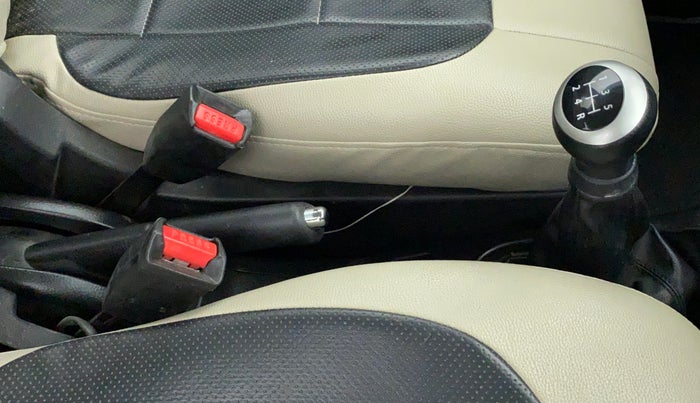 2018 Maruti Wagon R 1.0 VXI, Petrol, Manual, 13,529 km, Gear Lever
