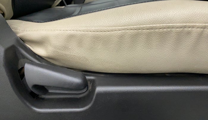 2018 Maruti Wagon R 1.0 VXI, Petrol, Manual, 13,529 km, Driver Side Adjustment Panel