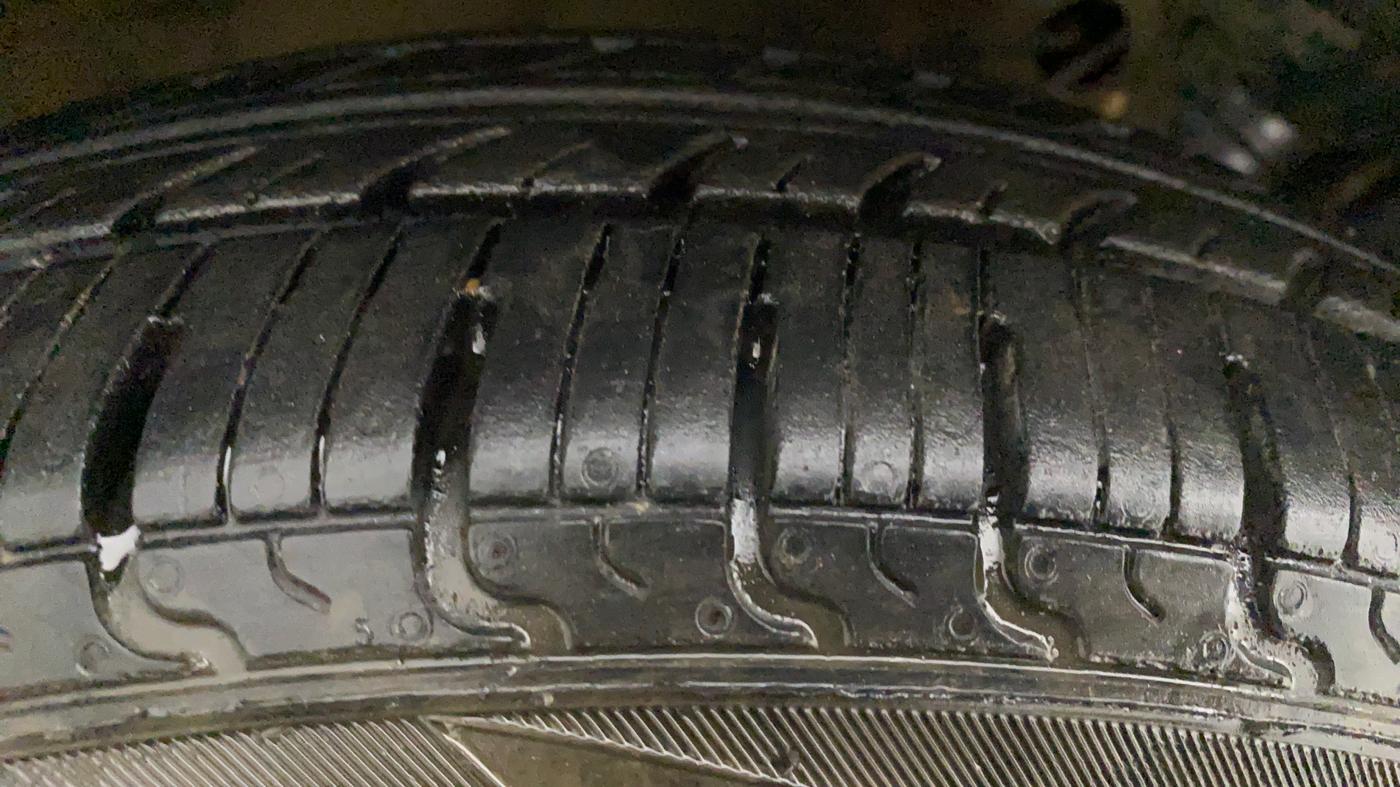 2019 Maruti New Wagon-R LXI CNG (O) 1.0, CNG, Manual, 60,155 km, Right Rear Tyre Tread