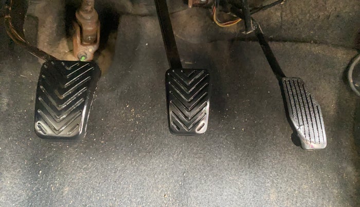 2013 Hyundai Eon MAGNA +, Petrol, Manual, 40,001 km, Pedals