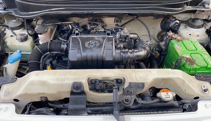 2013 Hyundai Eon MAGNA +, Petrol, Manual, 40,001 km, Engine View