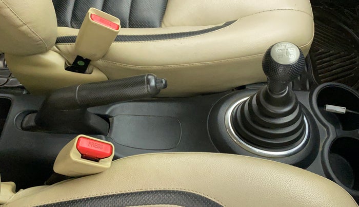 2014 Honda Brio S MT, Petrol, Manual, 69,651 km, Gear Lever