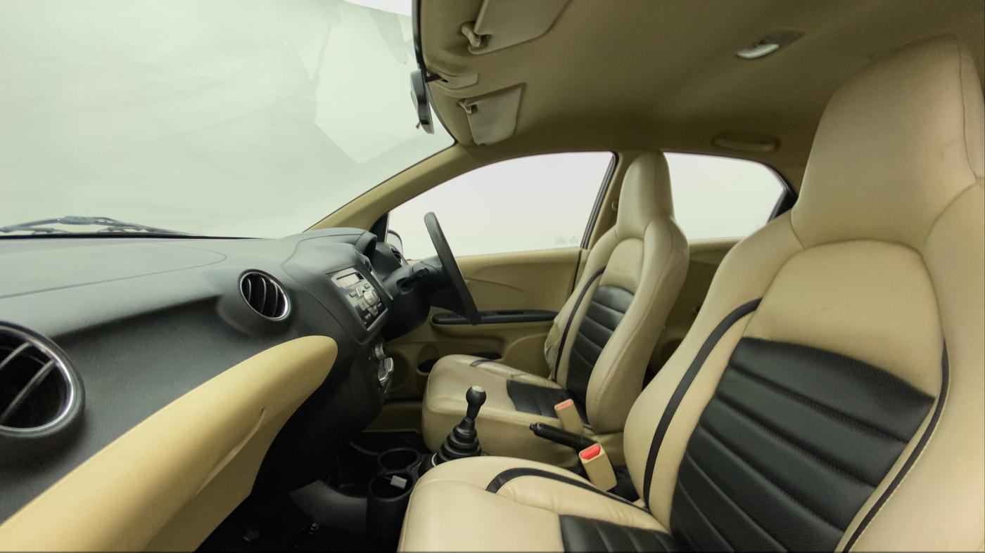 2014 Honda Brio S MT, Petrol, Manual, 69,651 km, Right Side Front Door Cabin