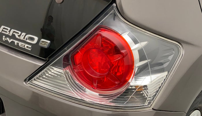 2014 Honda Brio S MT, Petrol, Manual, 69,651 km, Right tail light - Minor damage