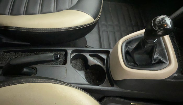 2016 Hyundai Xcent BASE 1.2, CNG, Manual, 91,184 km, Gear Lever