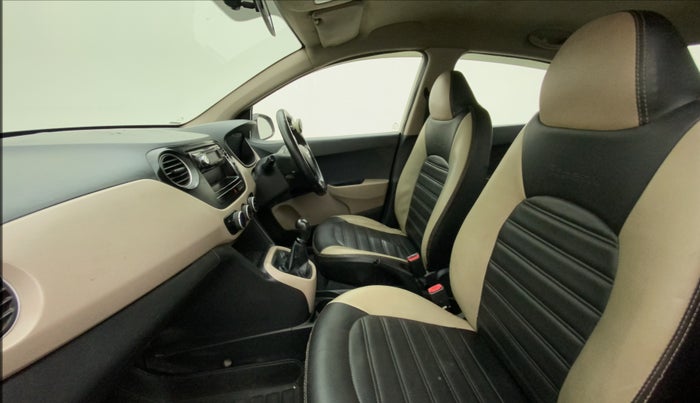 2016 Hyundai Xcent BASE 1.2, CNG, Manual, 91,184 km, Right Side Front Door Cabin