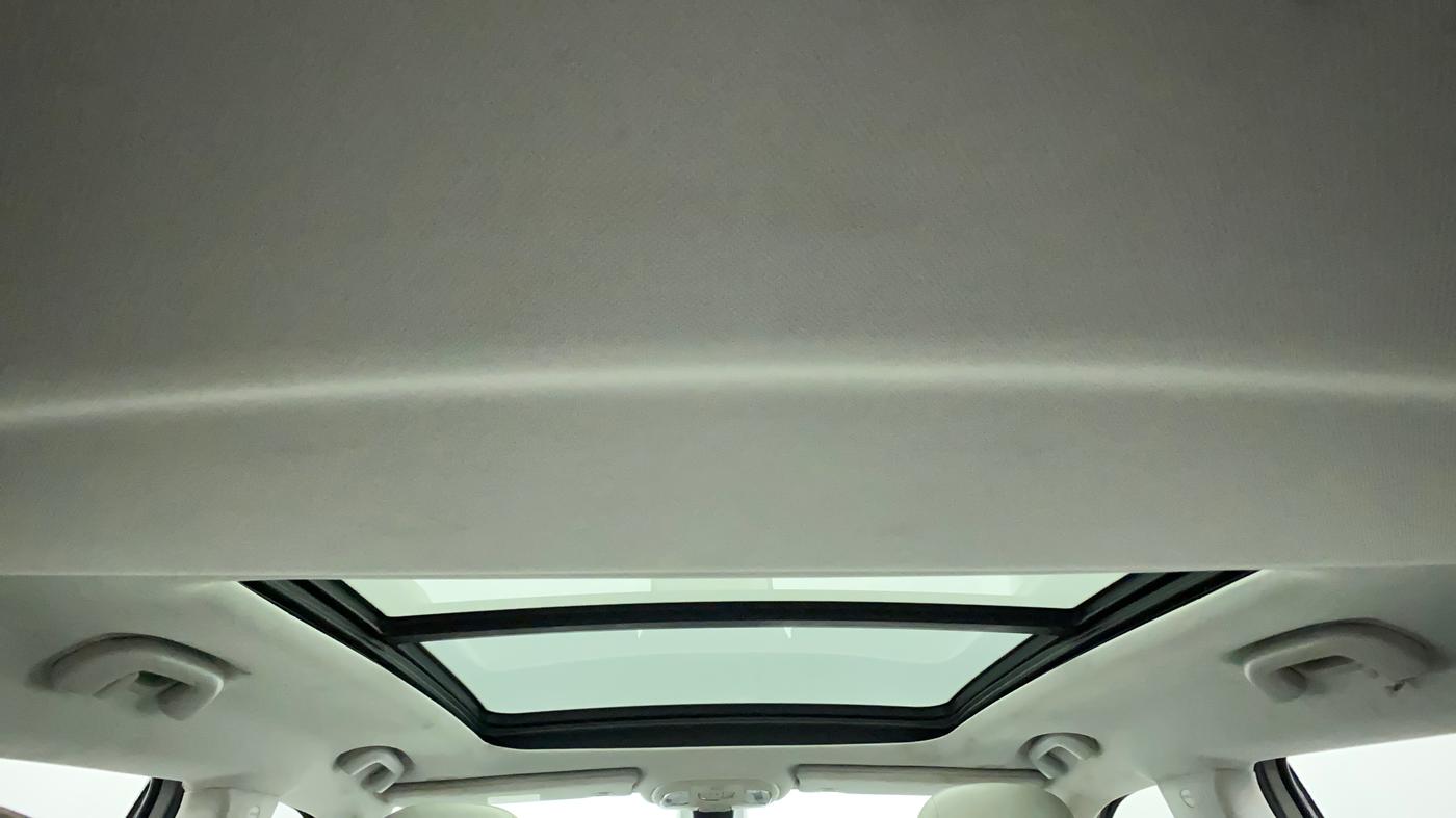 2020 Jeep Compass LIMITED PLUS PETROL AT, Petrol, Automatic, 33,765 km, Panoramic Sunroof