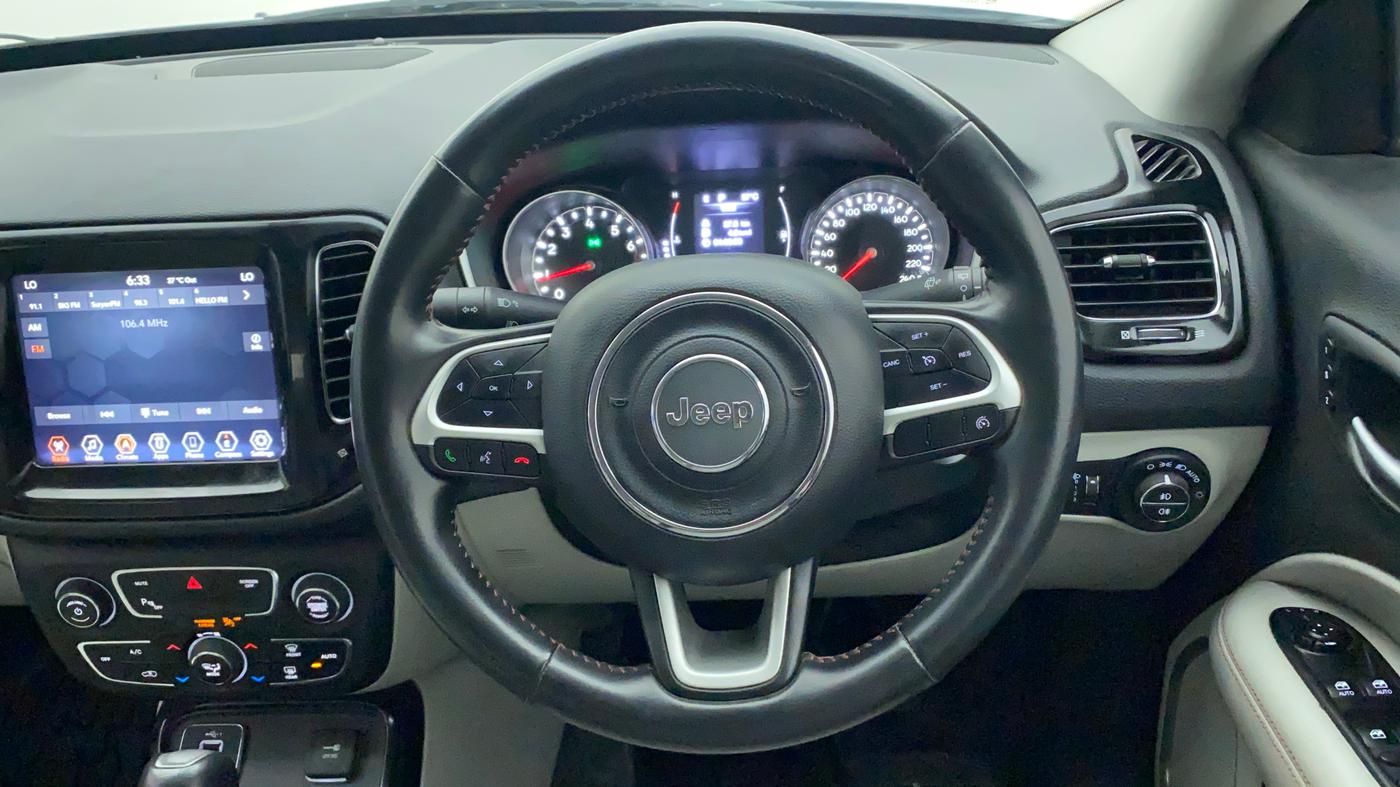 2020 Jeep Compass LIMITED PLUS PETROL AT, Petrol, Automatic, 33,765 km, Steering Wheel Close Up