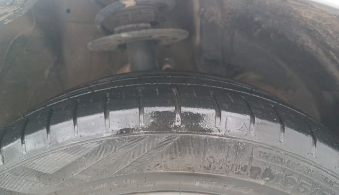 2022 Maruti Baleno ZETA PETROL 1.2, Petrol, Manual, 20,710 km, Right Front Tyre Tread