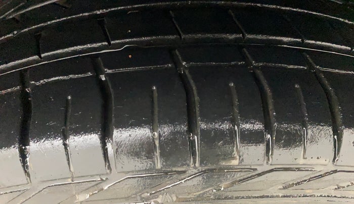 2018 Tata NEXON XM PETROL, Petrol, Manual, 60,331 km, Left Rear Tyre Tread