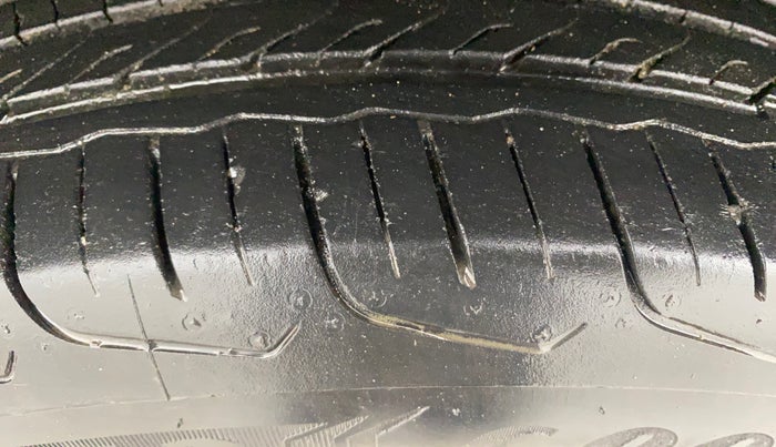 2024 Tata PUNCH ACCOMPLISHED DAZZLE SUNROOF CNG MT, CNG, Manual, 39,304 km, Left Front Tyre Tread