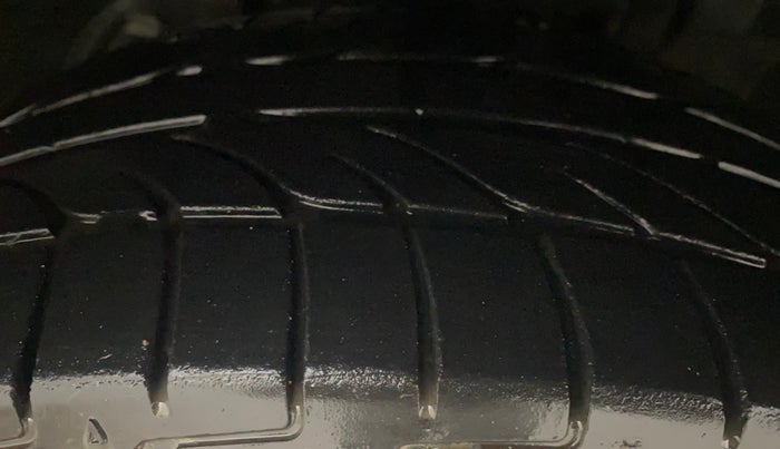 2018 Ford Ecosport TITANIUM 1.5L PETROL, Petrol, Manual, 70,386 km, Left Front Tyre Tread