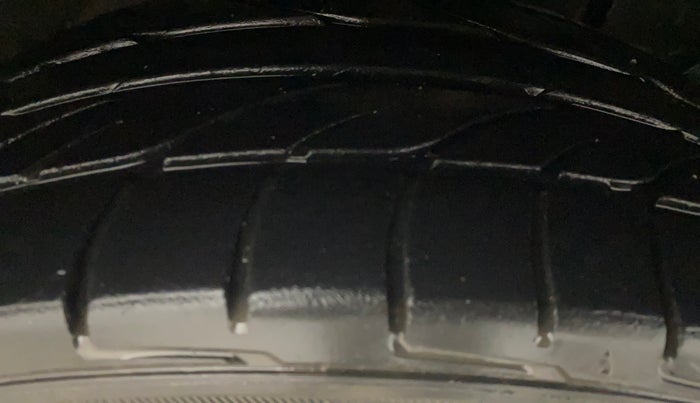 2018 Ford Ecosport TITANIUM 1.5L PETROL, Petrol, Manual, 70,386 km, Right Front Tyre Tread