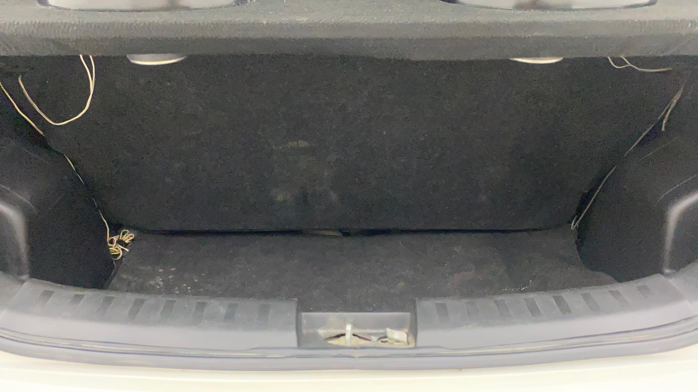 2013 Maruti Swift VXI, Petrol, Manual, 63,029 km, Boot Inside