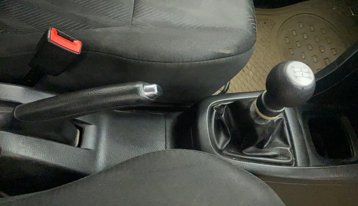 2013 Maruti Swift VXI, Petrol, Manual, 63,029 km, Gear Lever