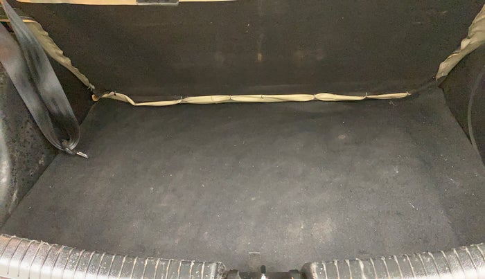 2015 Hyundai Grand i10 ASTA 1.2 KAPPA VTVT, Petrol, Manual, 80,994 km, Boot Inside