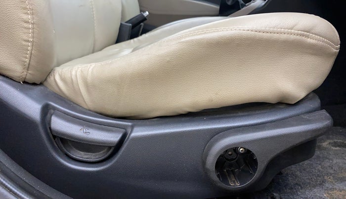 2015 Hyundai Grand i10 ASTA 1.2 KAPPA VTVT, Petrol, Manual, 80,994 km, Driver Side Adjustment Panel