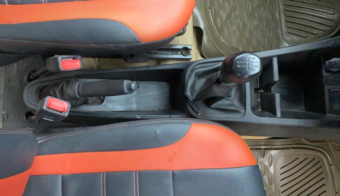 2022 Renault Kwid RXL 1.0, Petrol, Manual, 68,751 km, Gear Lever