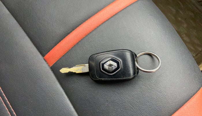 2022 Renault Kwid RXL 1.0, Petrol, Manual, 68,751 km, Key Close Up