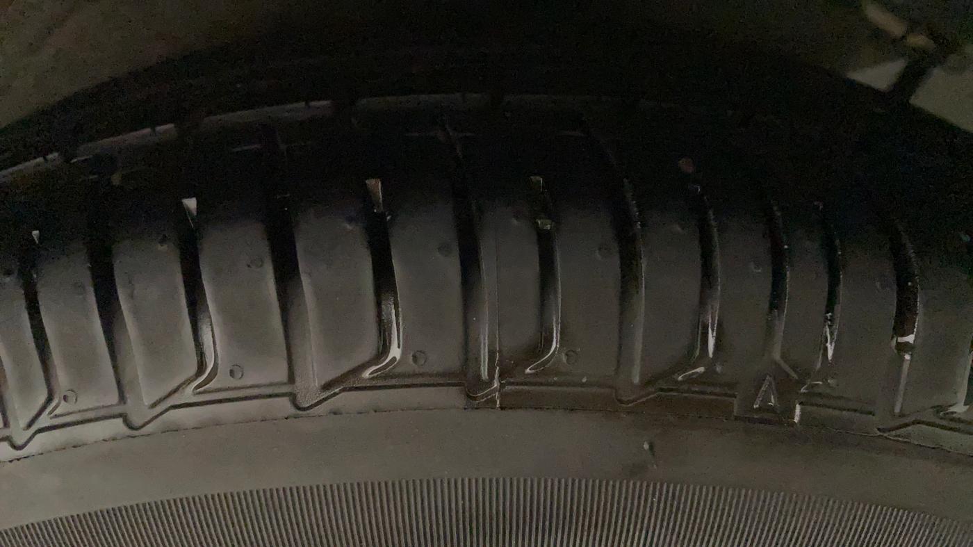 2011 Hyundai i10 MAGNA 1.2, Petrol, Manual, 47,160 km, Left Rear Tyre Tread