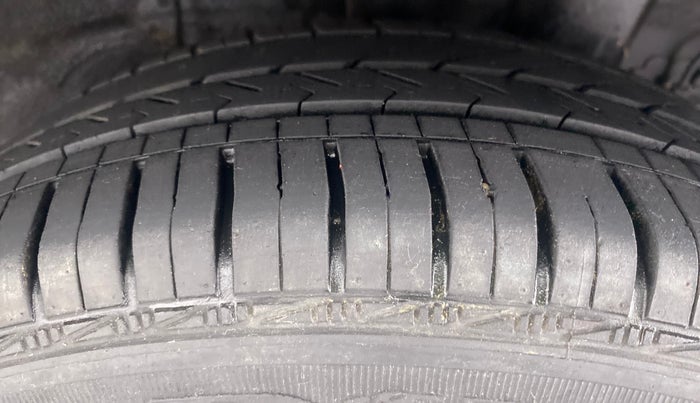 2018 Hyundai Grand i10 SPORTZ AT 1.2 KAPPA VTVT, Petrol, Automatic, 42,433 km, Left Rear Tyre Tread