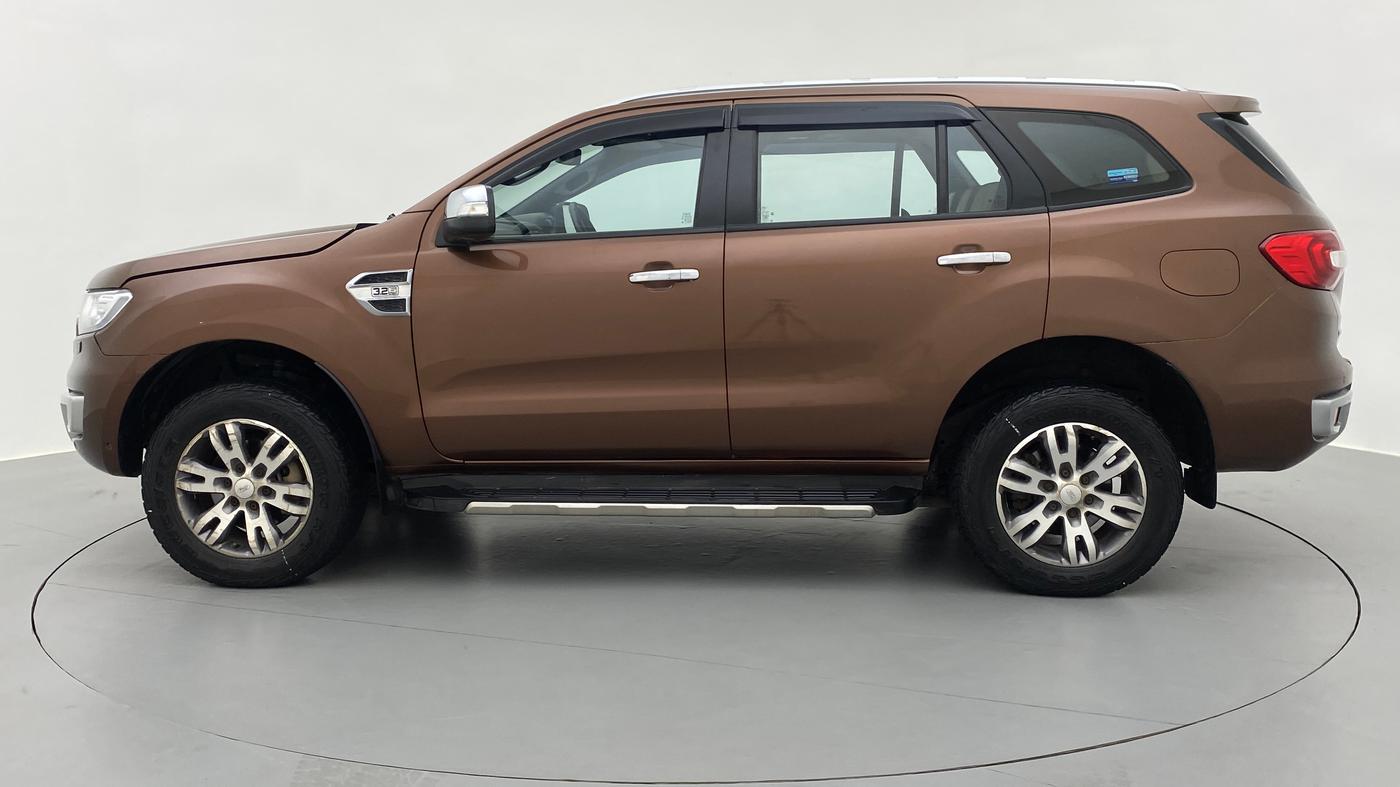 2016 Ford Endeavour 3.2l 4X4 AT Titanium, Diesel, Automatic, 76,409 km, Left Side