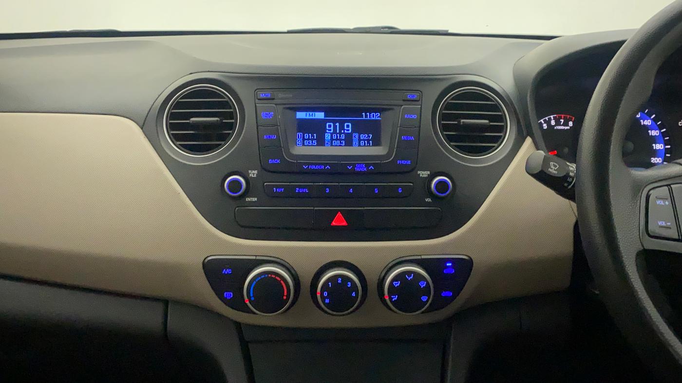 2017 Hyundai Xcent S 1.2, Petrol, Manual, 57,919 km, Air Conditioner