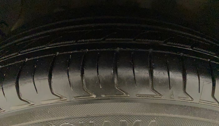 2017 Hyundai Xcent S 1.2, Petrol, Manual, 57,919 km, Left Front Tyre Tread