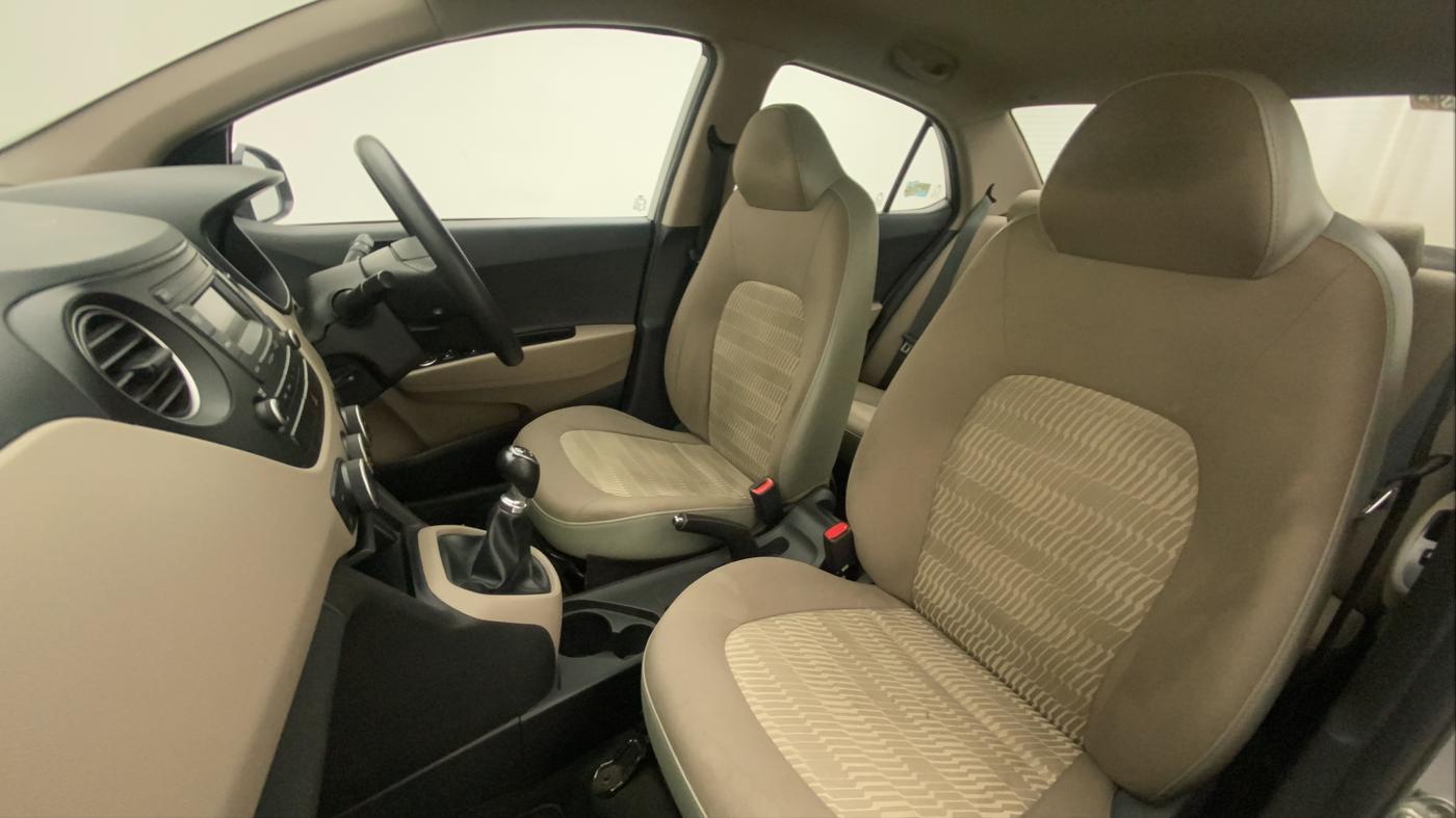 2017 Hyundai Xcent S 1.2, Petrol, Manual, 57,919 km, Right Side Front Door Cabin