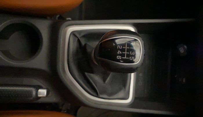 2019 Hyundai Creta SX 1.6 PETROL, Petrol, Manual, 88,198 km, Gear Lever