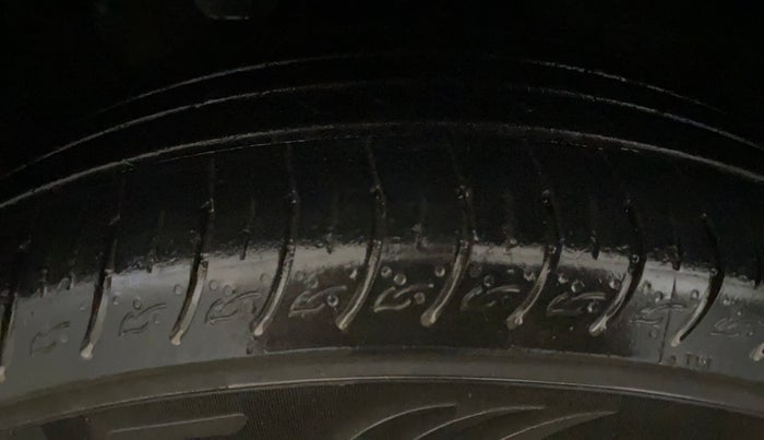 2019 Hyundai Creta SX 1.6 PETROL, Petrol, Manual, 88,198 km, Left Front Tyre Tread