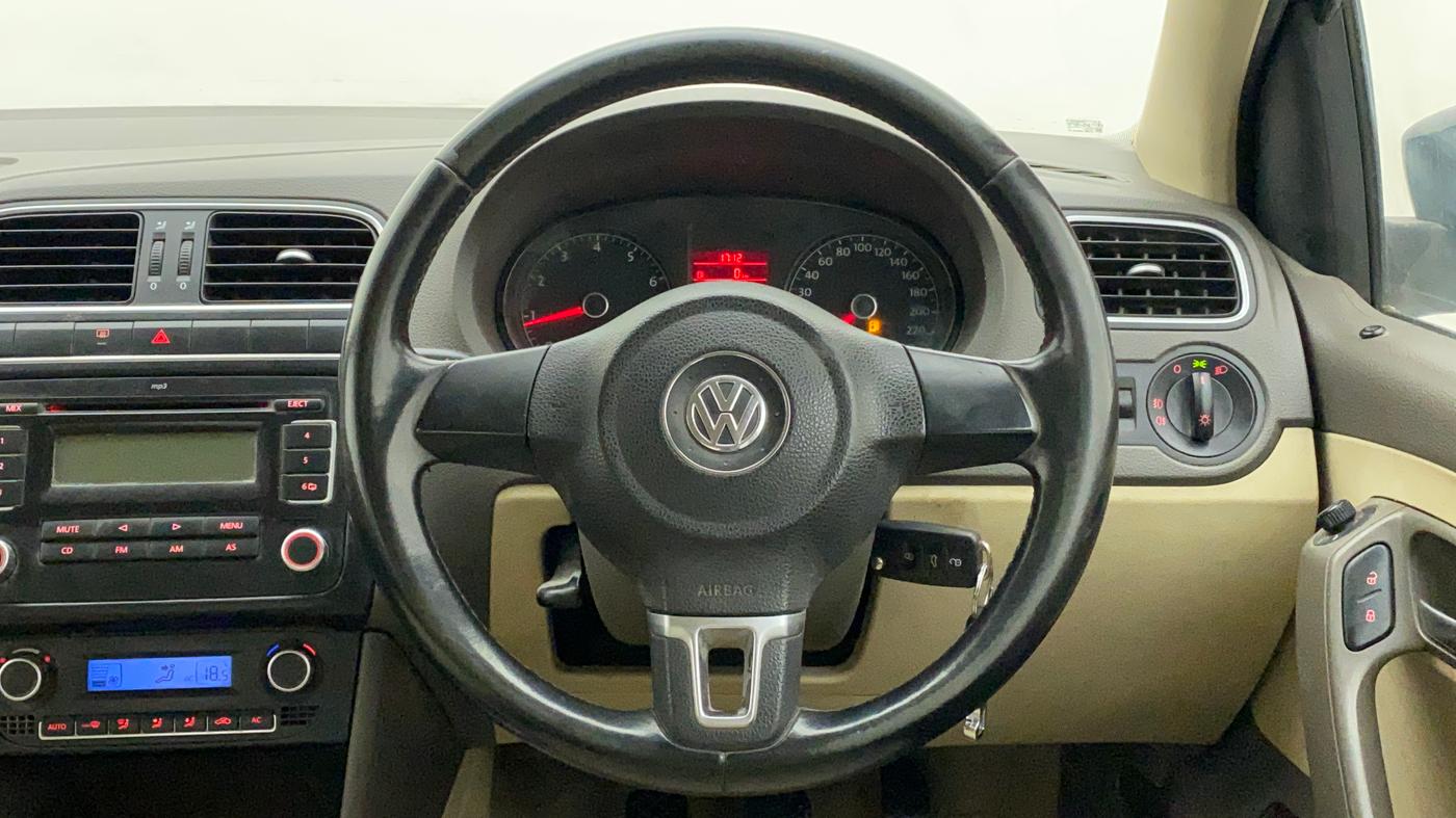 2011 Volkswagen Vento COMFORTLINE 1.6, Petrol, Manual, 61,436 km, Steering Wheel Close Up