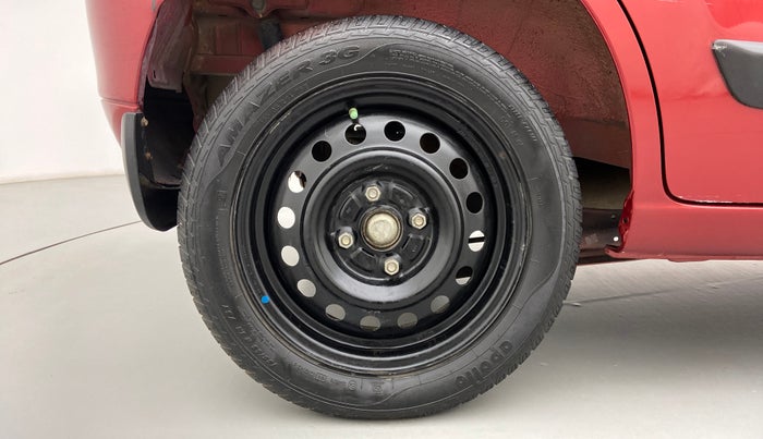 2015 Maruti Wagon R 1.0 VXI AMT, Petrol, Automatic, 64,186 km, Right Rear Wheel