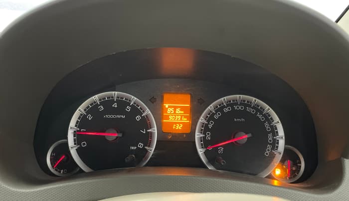 2014 Maruti Ertiga VXI, Petrol, Manual, 90,383 km, Odometer Image