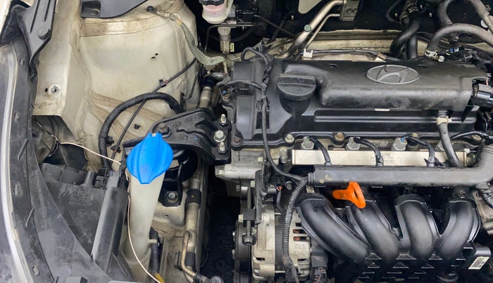 2017 Hyundai Elite i20 MAGNA 1.4 AT, Petrol, Automatic, 33,734 km, Engine View - Right